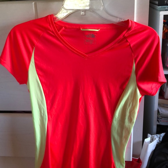 Pink and yellow workout top from the north face - Picture 1 of 6